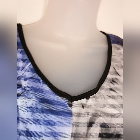 holiday blue floral 2X Preppy Coastal Blue Lily Striped STYLE&CO blouse - Picture 7 of 8